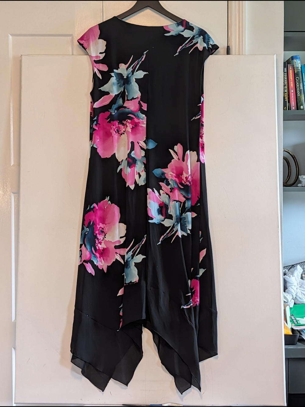 Luxology Black Floral Handkerchief Hem Maxi Dress Flowy Stretchy Comfort Style - Picture 6 of 6